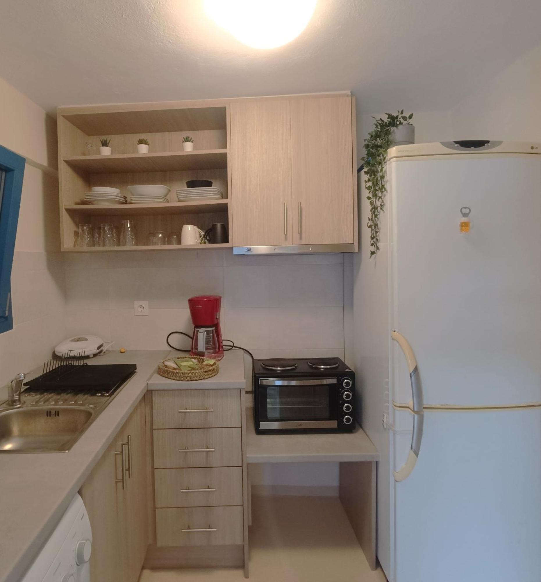 Thea Apartments Emporeiós 외부 사진